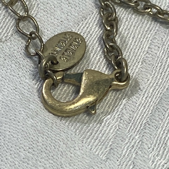 Danielle Stevens Nwcklace - Picture 4 of 5